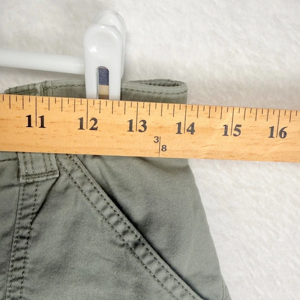 Hollister Ultra High-Rise Mom Shorts Olive Green Cargo Utility Womens Medium